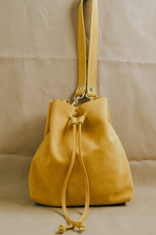 Mánuu Suede Drawstring Bag